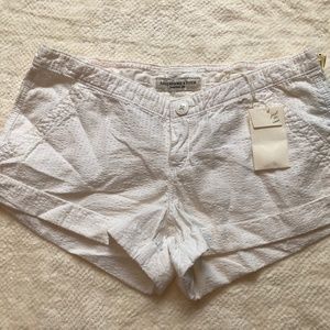 Abercrombie and Fitch Womens shorts, size 2 NWT